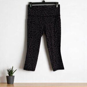 Athleta Leggings Cropped Cheetah Print Pockets Sz M‎ Gray Pockets Yoga Athletic